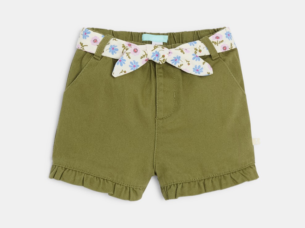 Kakigroene short van katoenen keperstof met ruches voor babymeisjes 1