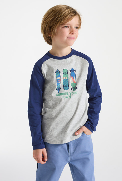 Szara koszulka z długim rękawem z motywem deskorolki dla chłopca 2