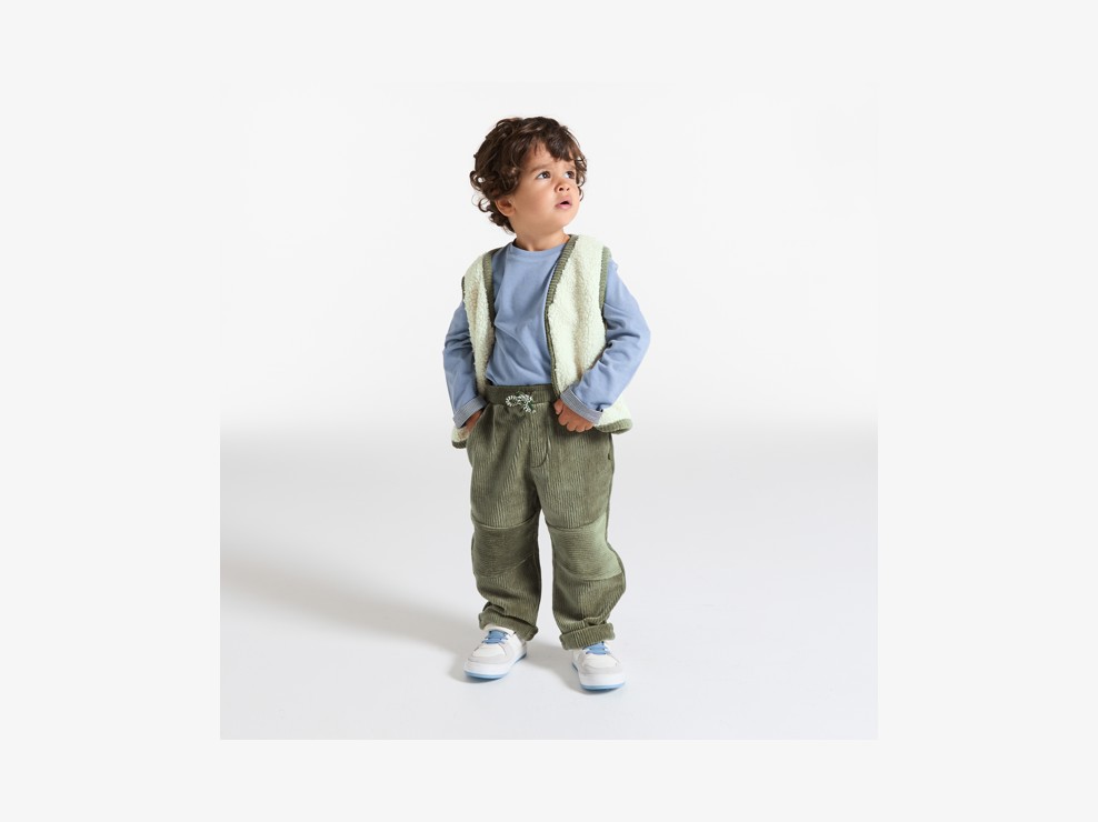 Pantalón terciopelo verde bebé niño 1