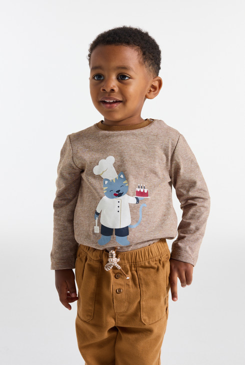 T-shirt a maniche lunghe marrone con motivo animale per neonato 2