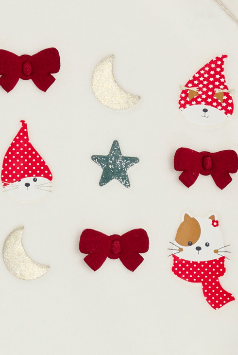 Baby girl's white velvet animals sleepsuit 2