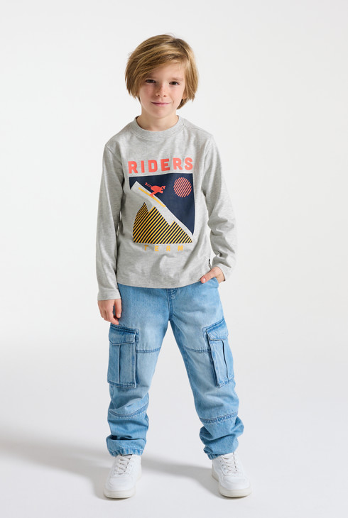 T-Shirt grau lange Ärmel Motiv Jungen 1