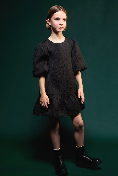 Abito nero con maniche a sbuffo per Bambina 2