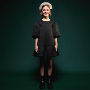Schwarzes Kleid mit gebauschten Ärmeln für Mädchen