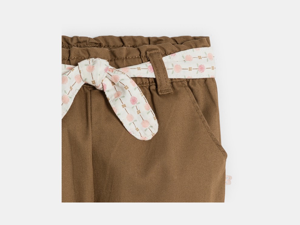 Braune Hose mit Gürtel für Mädchen 2