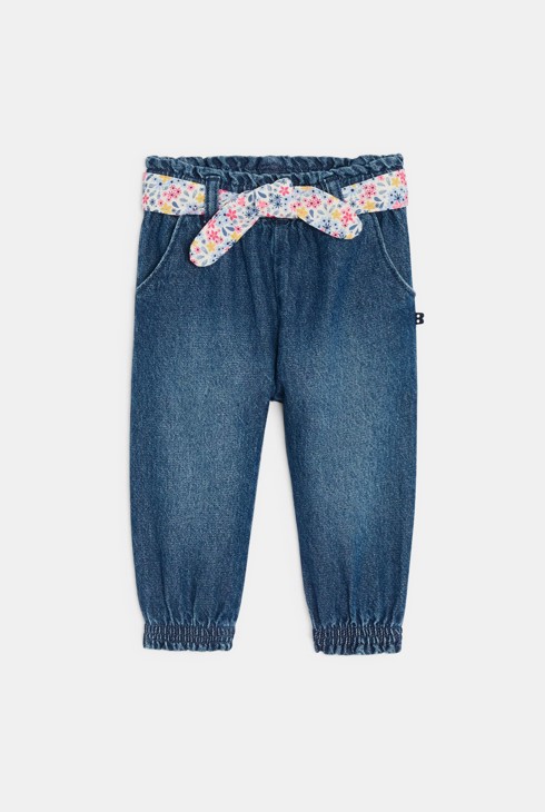 Blaue Jeanshose mit Gürtel Kleinkind Mädchen 1