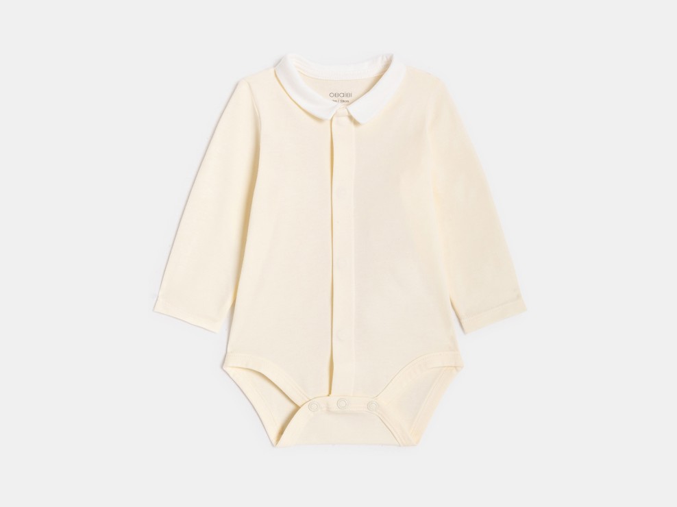 3-delige beige set voor baby's. 2