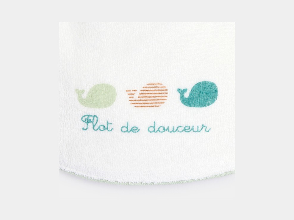 Set veelkleurige slabbetjes voor babyjongens 2