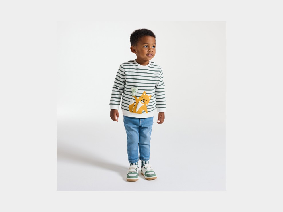 Sweat rayé vert à motif bébé garçon 1