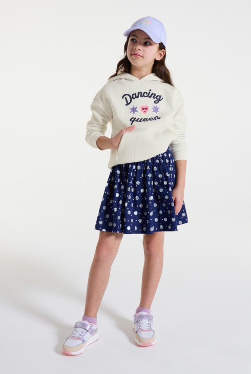 Bijeli izvezeni pulover s kapuljačom za djevojčice 1