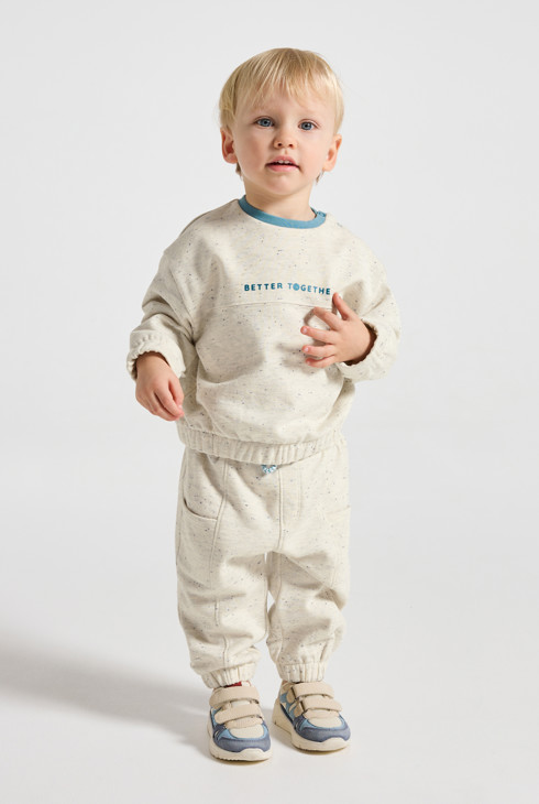 Sportska majica od sive prošarane upijajuće tkanine za dječake 1