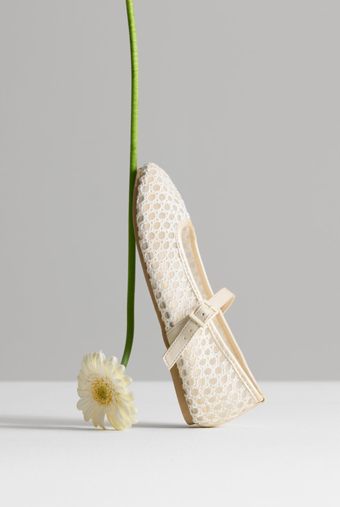 Deklica bela balerina 2