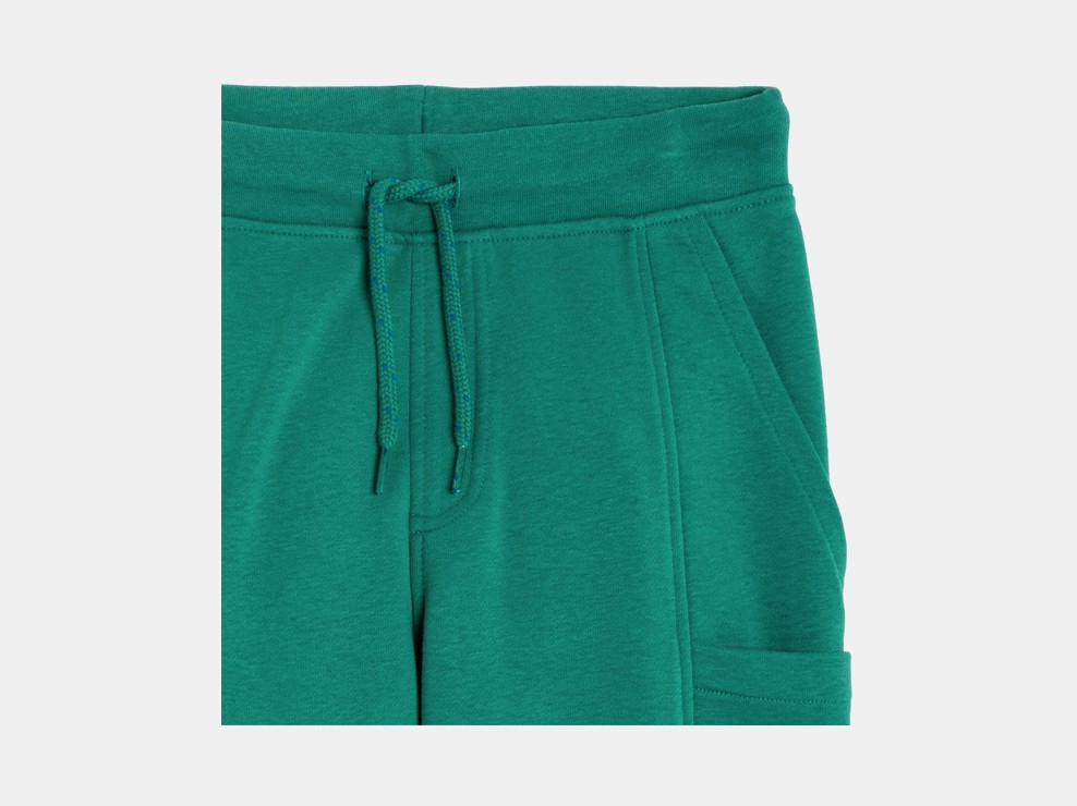 Jogginghose mit Taschen grün Jungen 2