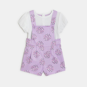Kurze Latzhose und T-Shirt blasslila Kleinkind Mädchen