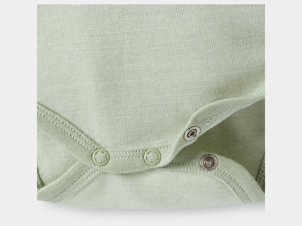 Pack de 3 bodis verdes recién nacido 2