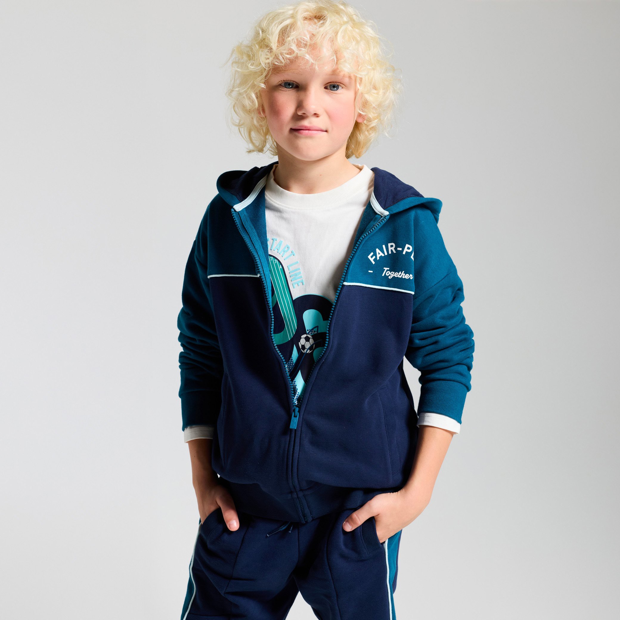 Ensemble Garçon Okaïdi 8 Ans - Sweat Bleu Capuche, Chemise Carreaux Et Jean - Très Bon État