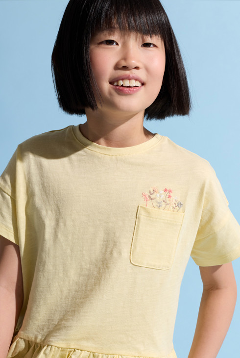 Girl's yellow ruffle T-shirt 1