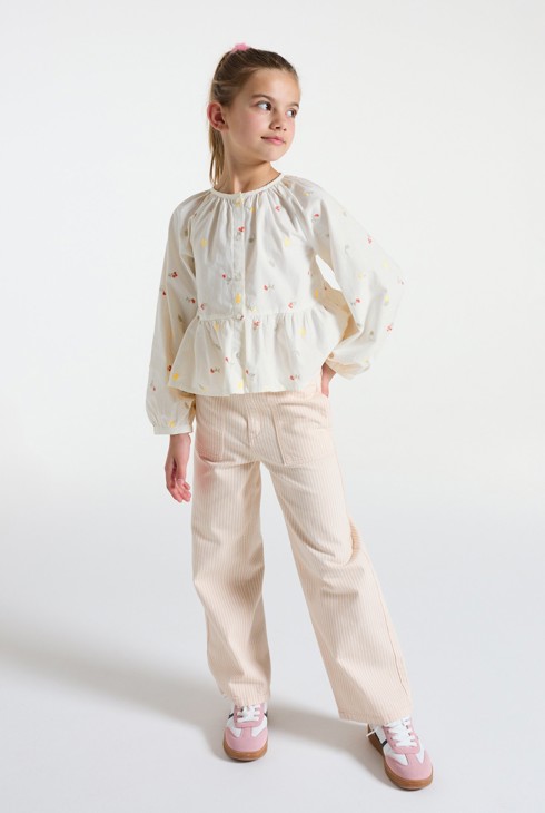 Bluse mit Blumenstickerei weiß Mädchen 1