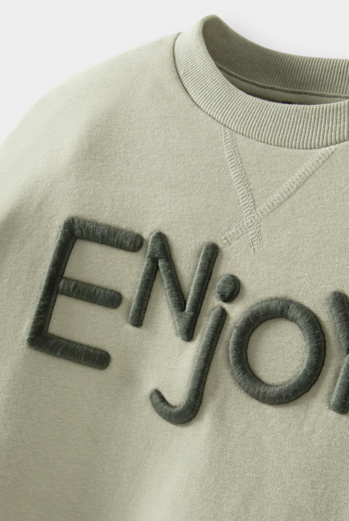 Sudadera muletón bordado verde niño 2