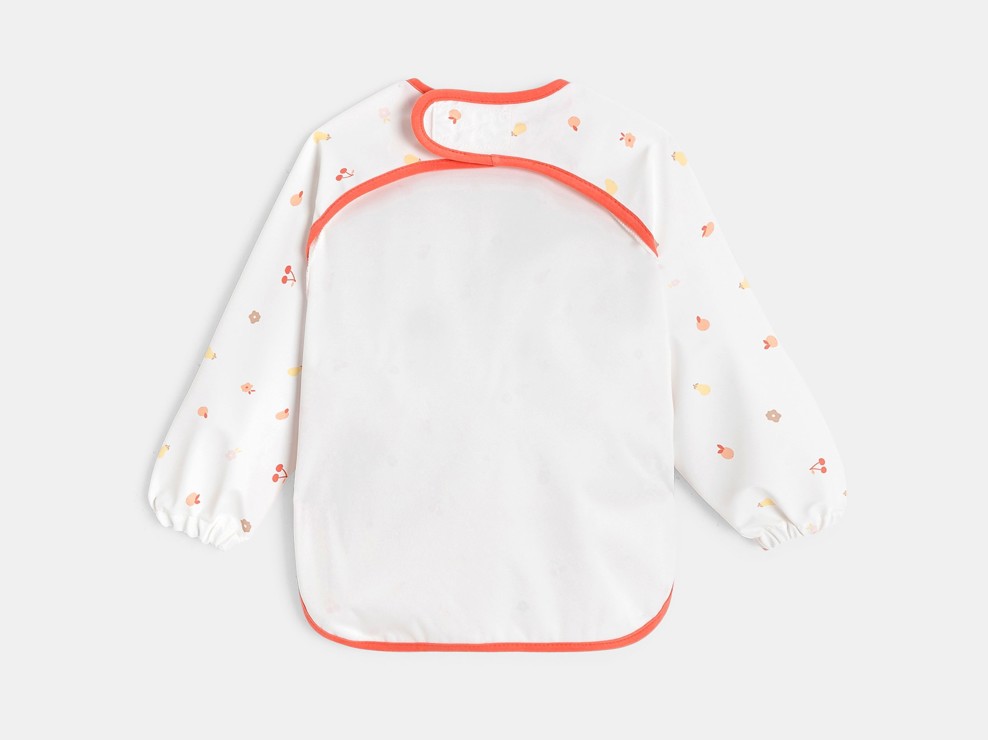 Bavoir blanc à motif bébé fille 2