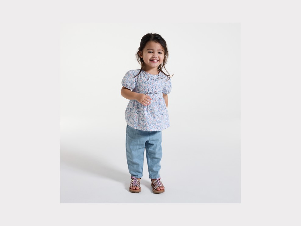 Pantaloni blu con cintura annodata per neonata 1