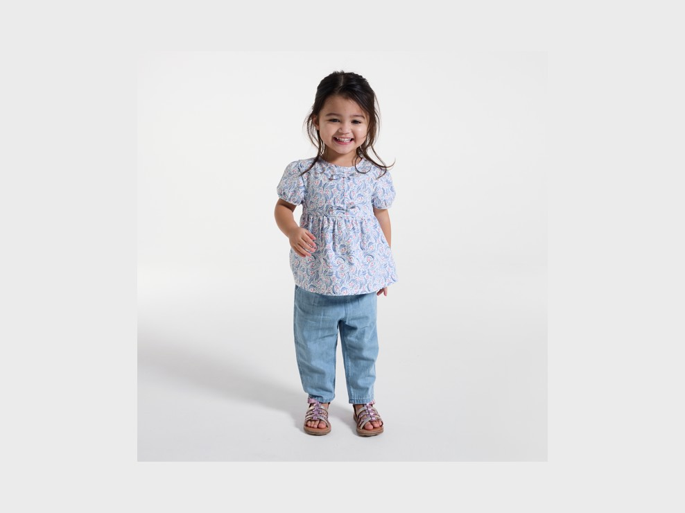 Brusa amb llaços florejada blau bebè nena 1