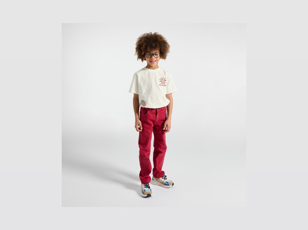 Wit T-shirt met skatemotiefje voor jongens 1