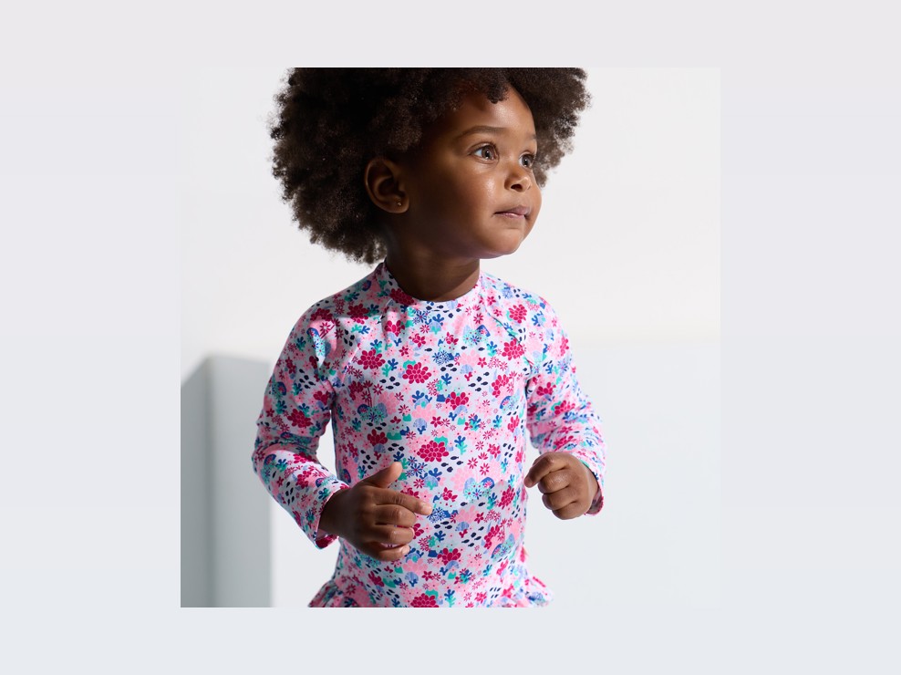 Bañador mono floral rosa bebé niña 1