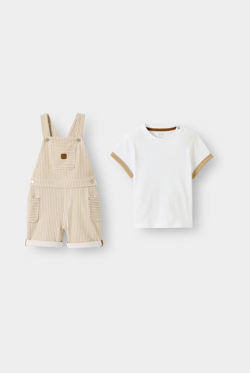 Gestreifte kurze Latzhose und weißes T-Shirt für Babyjungen 1