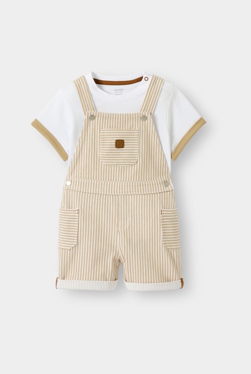 Gestreifte kurze Latzhose und weißes T-Shirt für Babyjungen 2