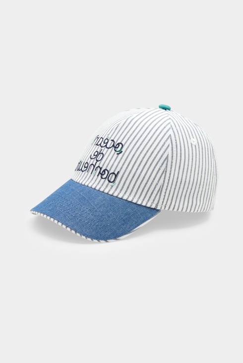 Dojenček deček bela črtasta jeans kapa 1