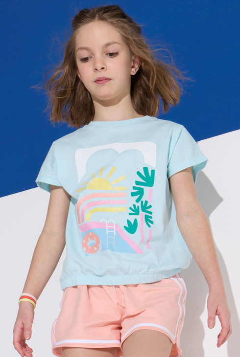 T-shirt bleu à motif fille 1