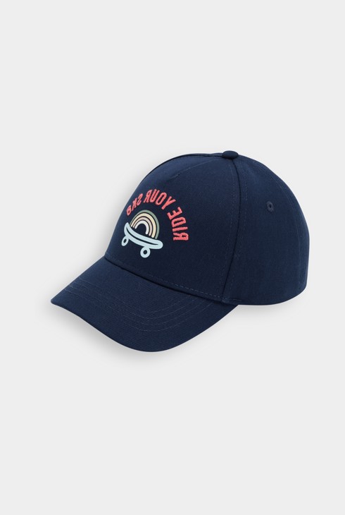 Casquette bleue garçon 1