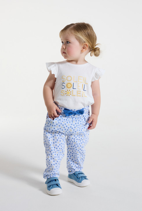 Maglietta bianca con la scritta "sole" per bambina 1