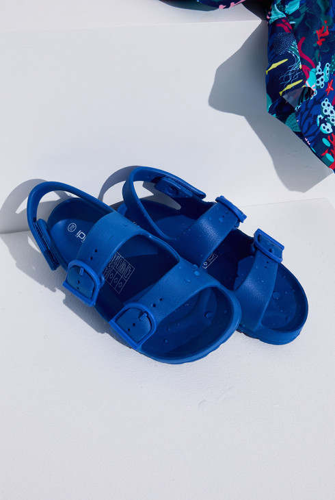 Sandalias azules niño 2