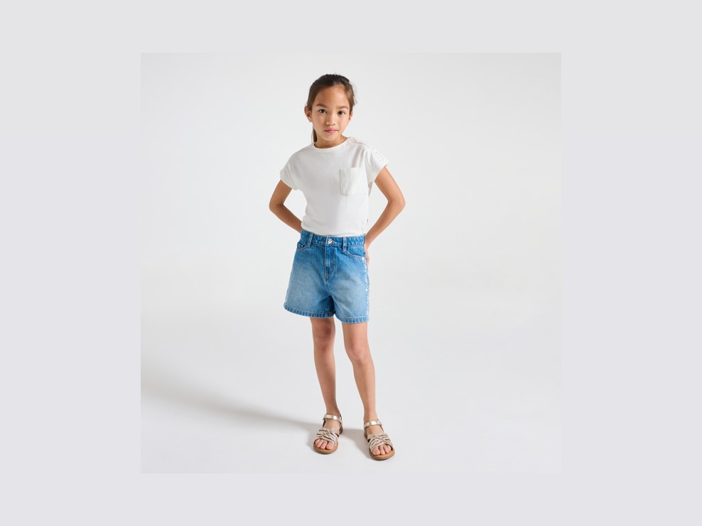 Short brodé denim bleu fille 1