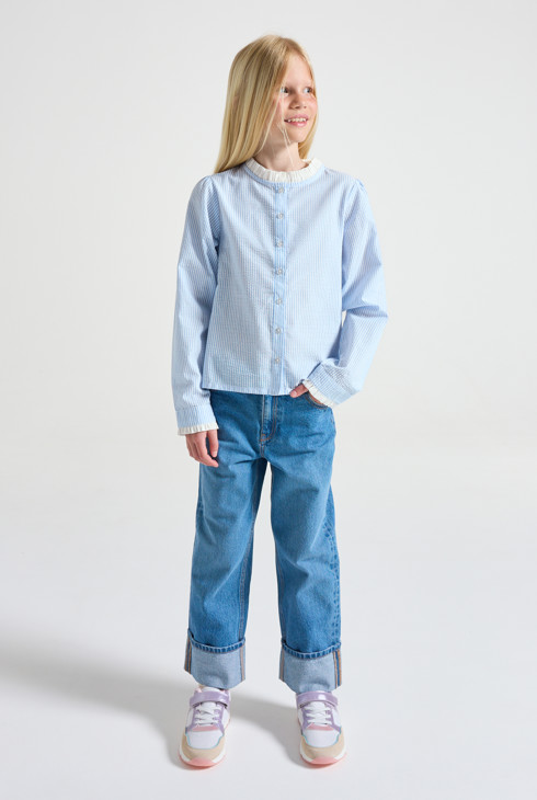 Blusa de seersucker a rayas azules para niña 1