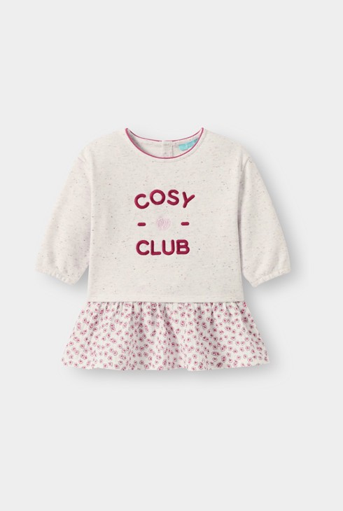 Vestido beige con el mensaje «cosy club» para bebé niña 2
