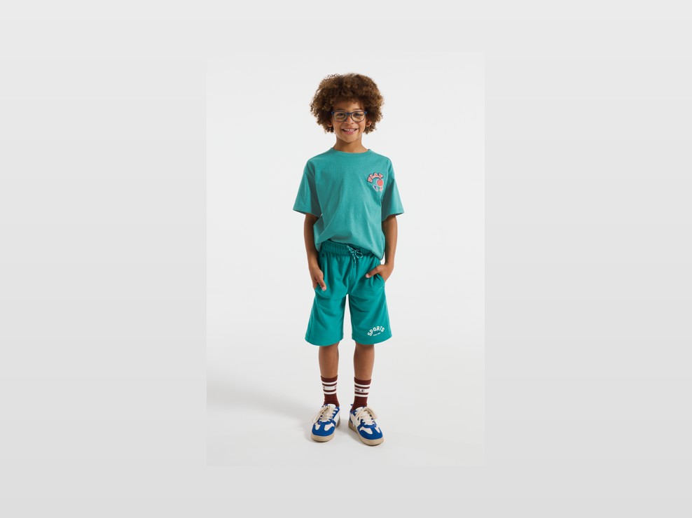 Grünes T-Shirt mit Basketball-Motiv für Jungen 1