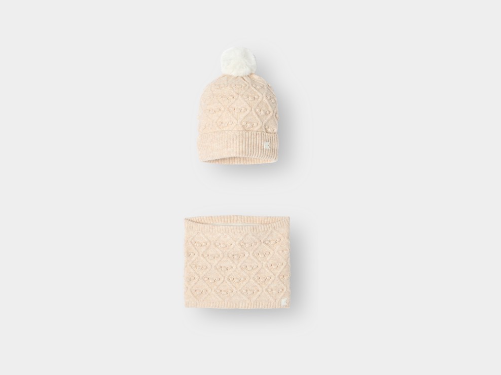 Beigefarbene, gefütterte Strickmütze und -schal für Mädchen 1