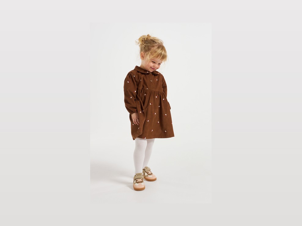 Robe velours brodé marron bébé fille 1
