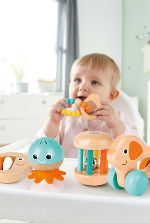 Coffret de 5 hochets évolutifs Hape 2