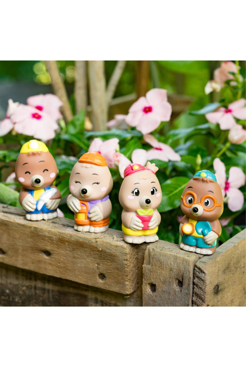 Set de 4 personnages Famille taupe Klorofil 2