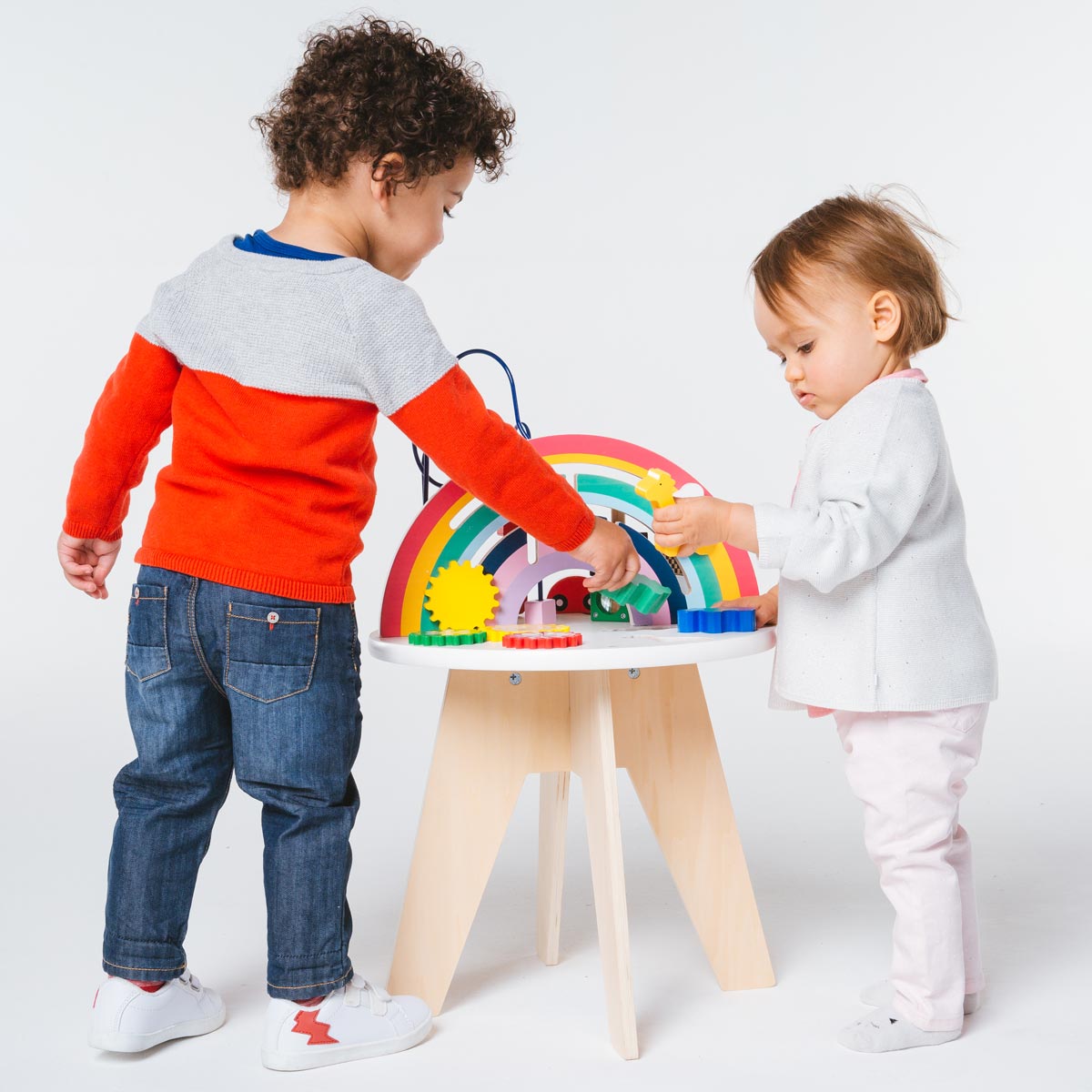 Table D Activites Manibul Creation Oxybul Pour Enfant De 1 An A 3 Ans Oxybul Eveil Et Jeux Table D Activites Manibul Creation Oxybul Pour Enfant De 1 An A 3 Ans Oxybul Eveil Et Jeux
